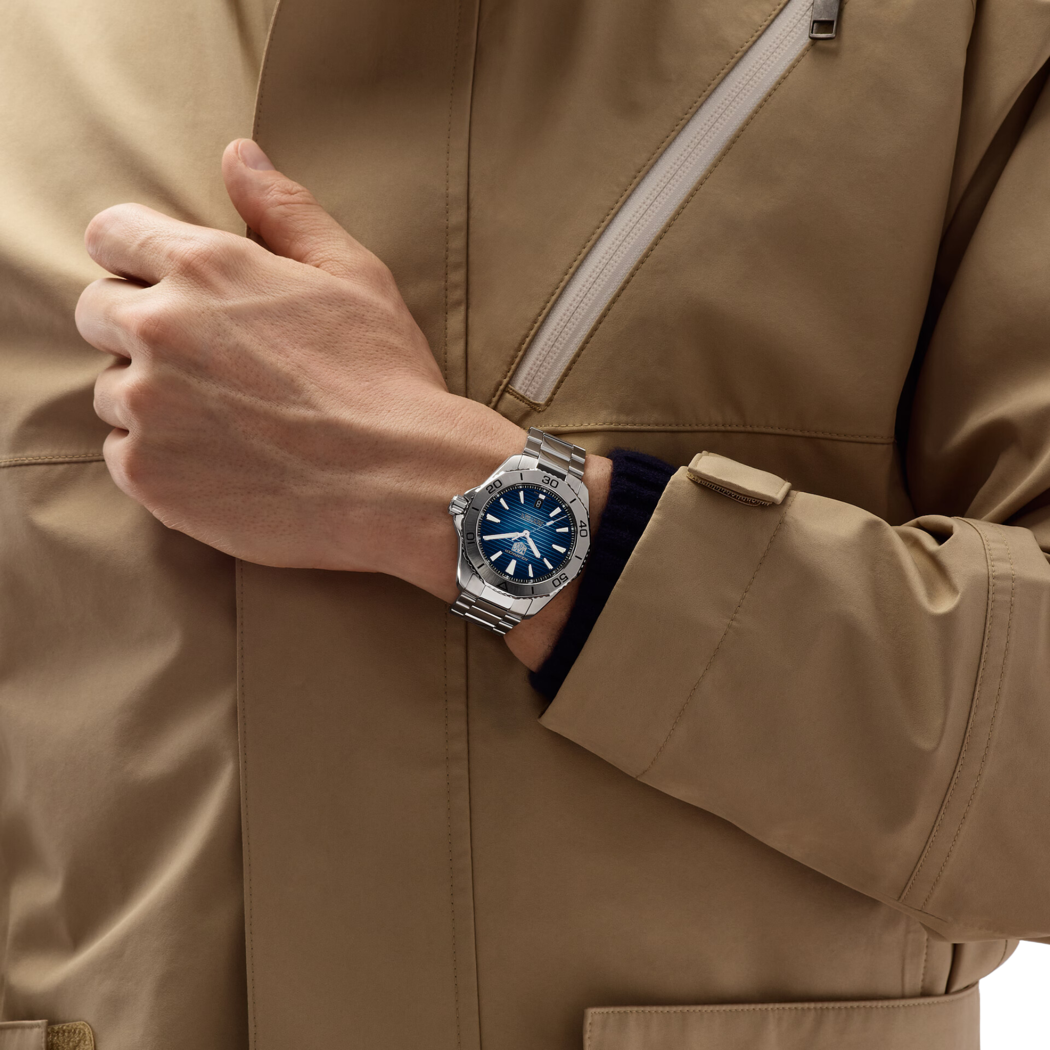 AQUARACER PROFESSIONAL 200 DATE