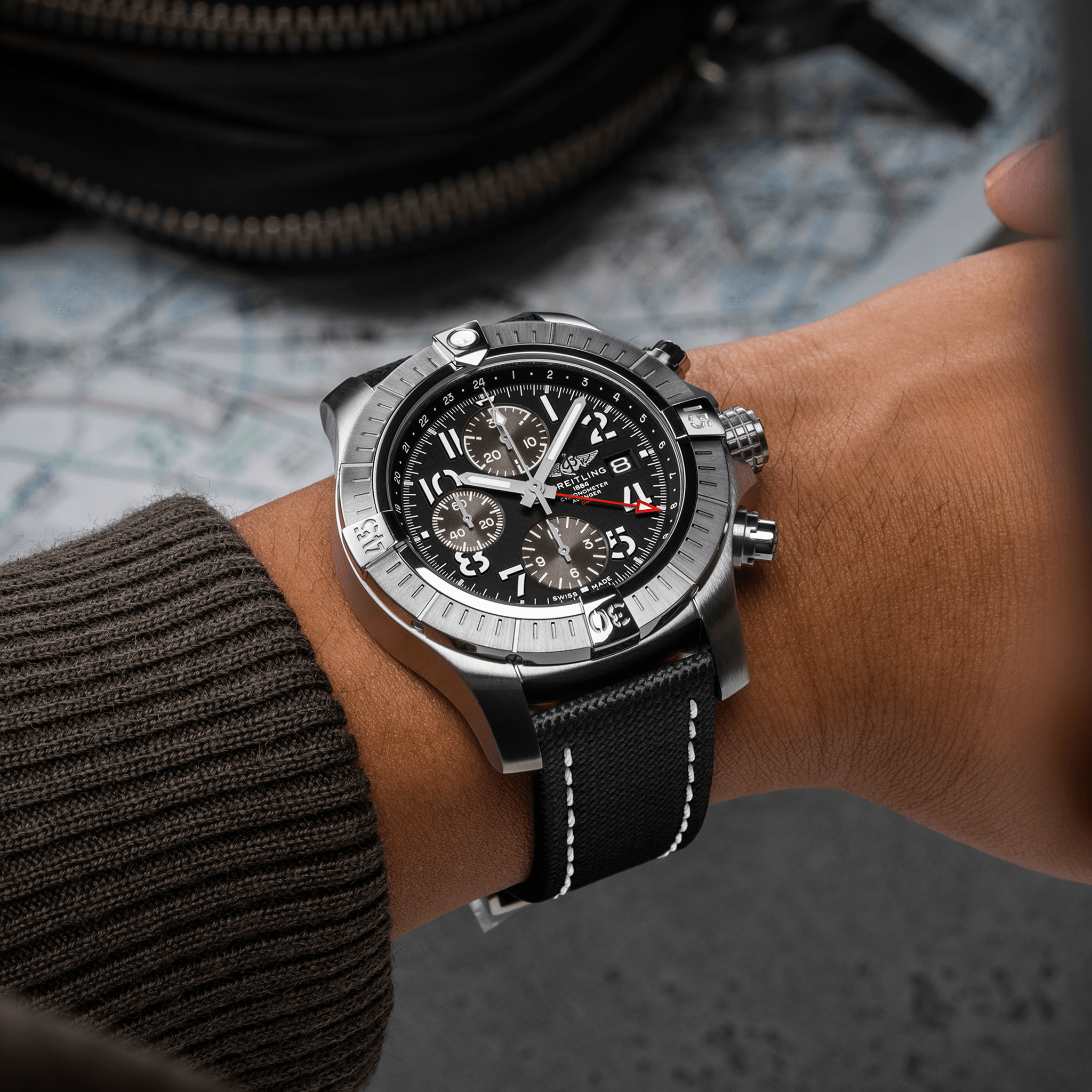 AVENGER CHRONOGRAPH GMT 46