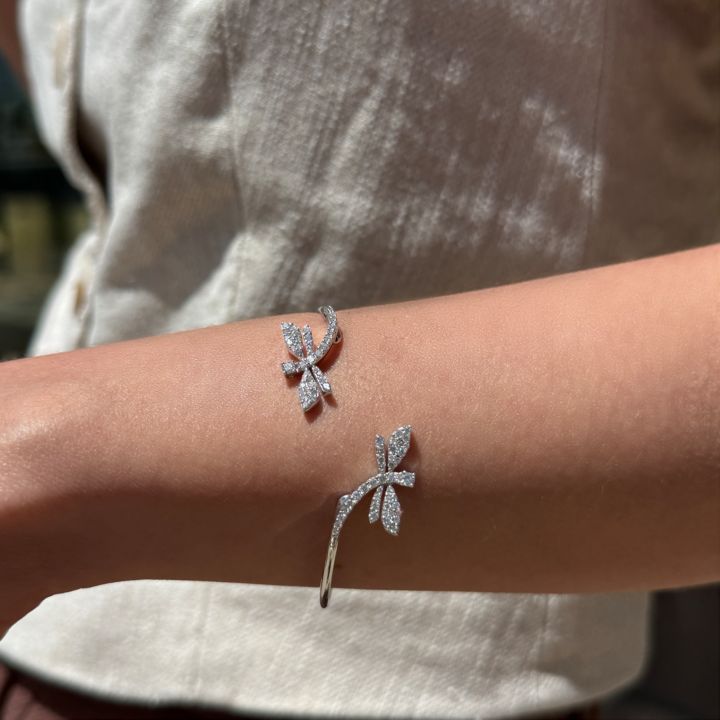 WHITE DIAMOND BANGLE BRACELET