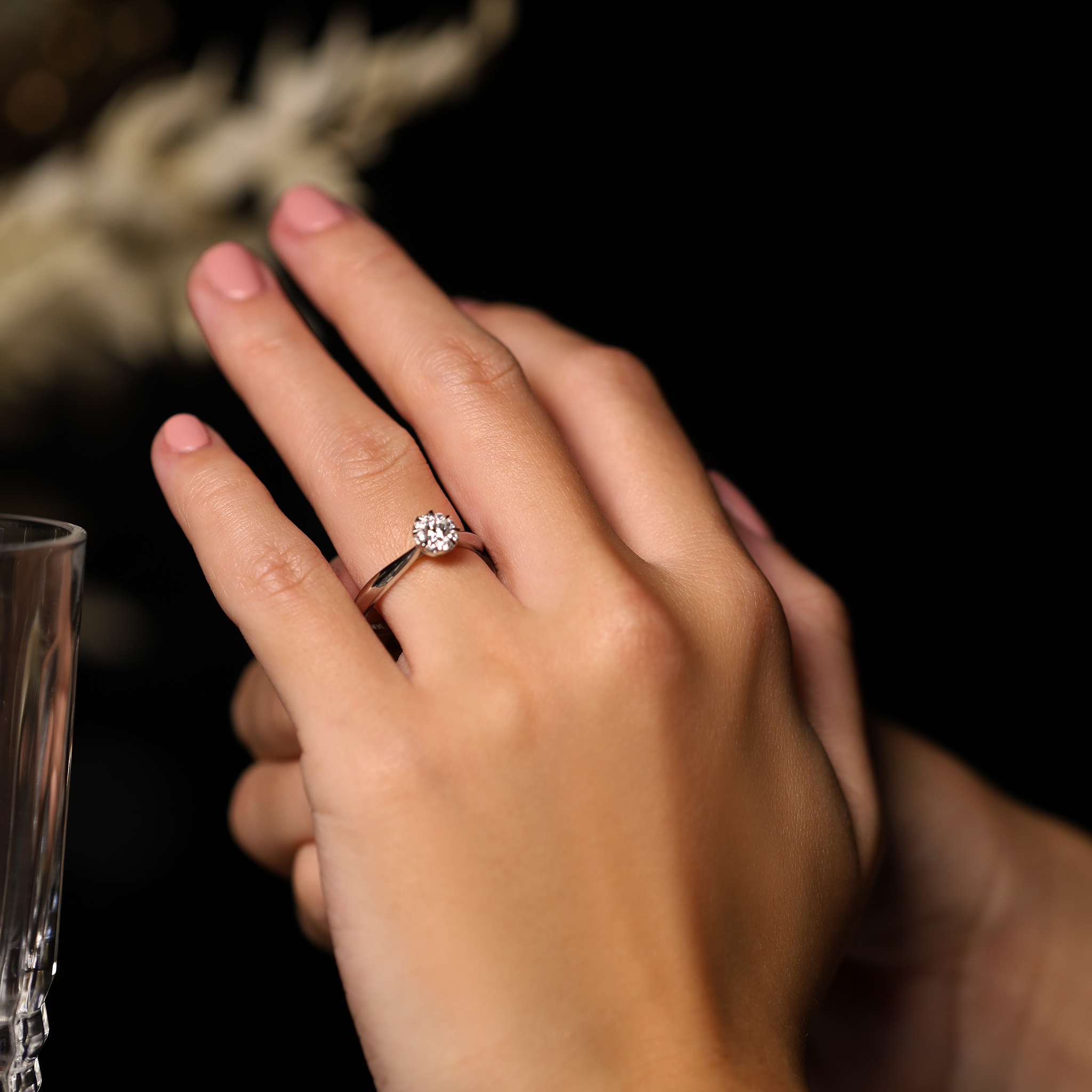 DIAMOND HALO ENGAGEMENT RING