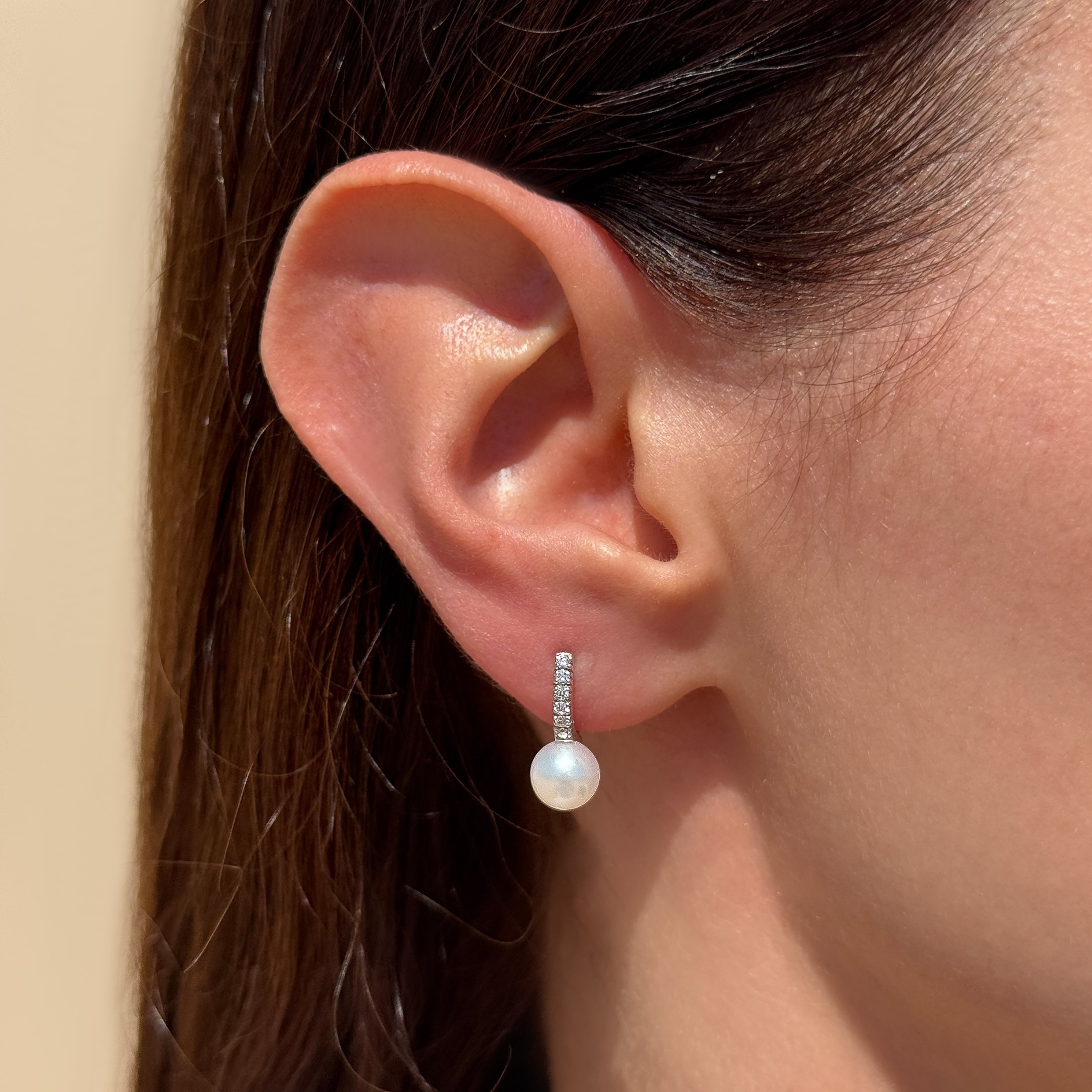 WHITE GOLD DROP EARRINGS