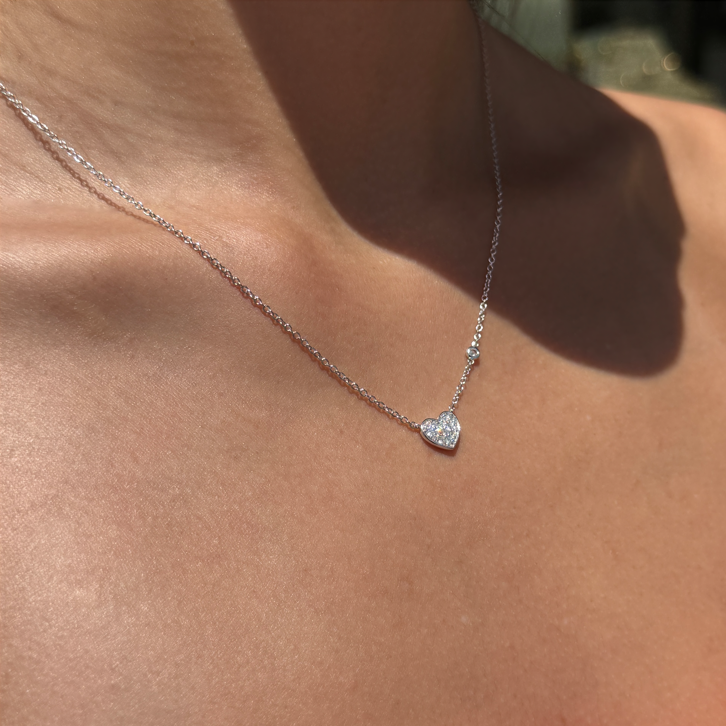 DIAMOND CLUSTER HEART NECKLACE