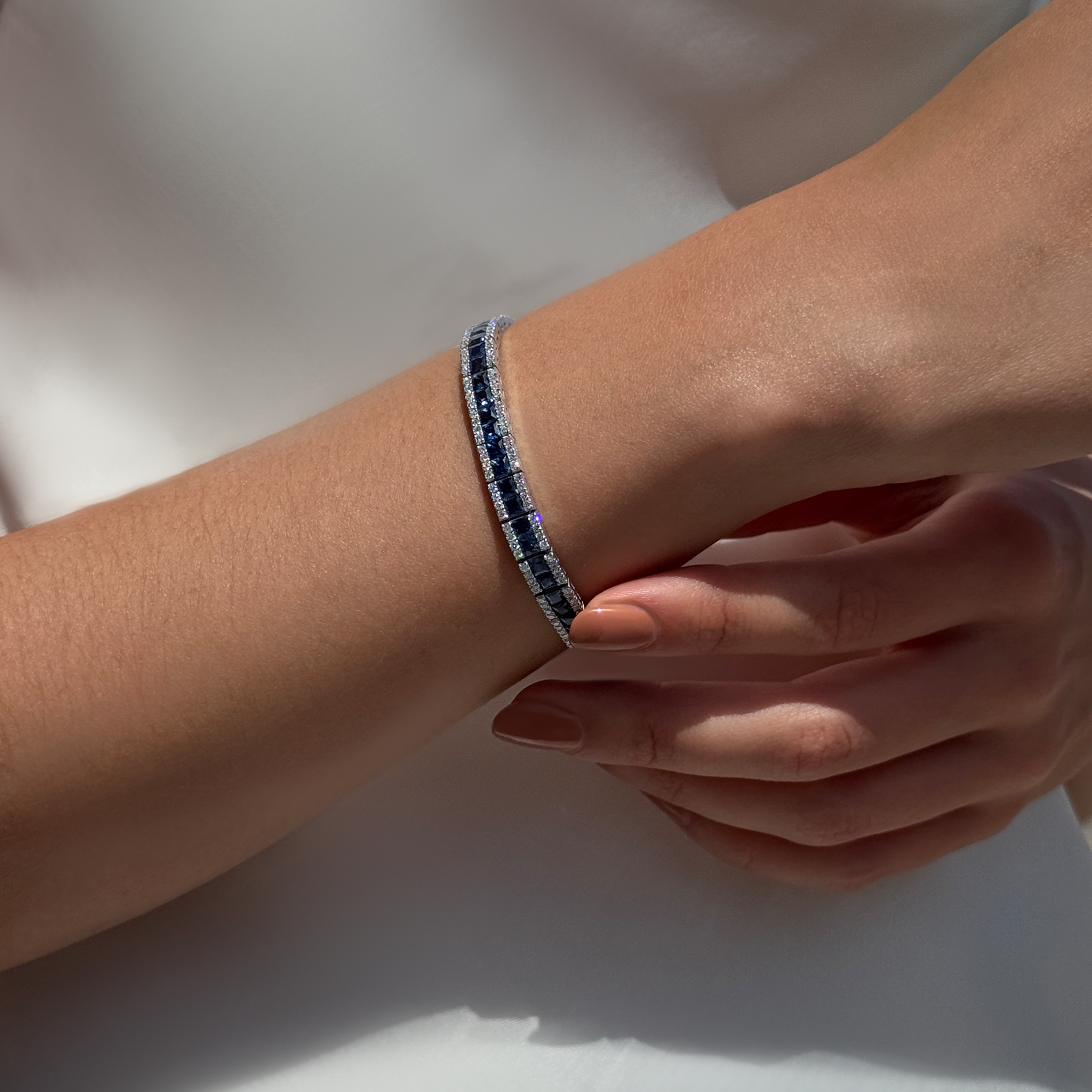 WHITE GOLD TENNIS BRACELET