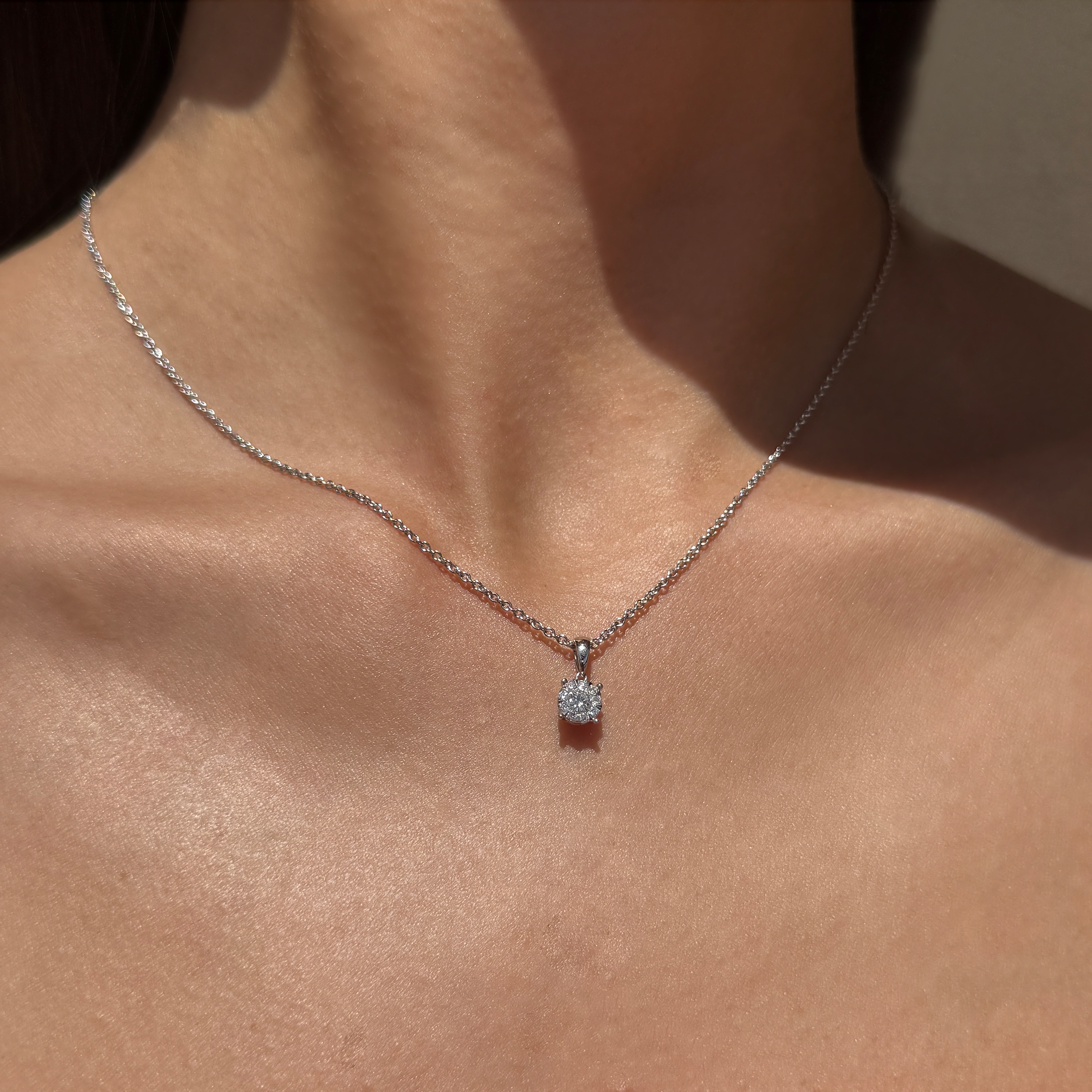 WHITE GOLD CHAIN NECKLACE