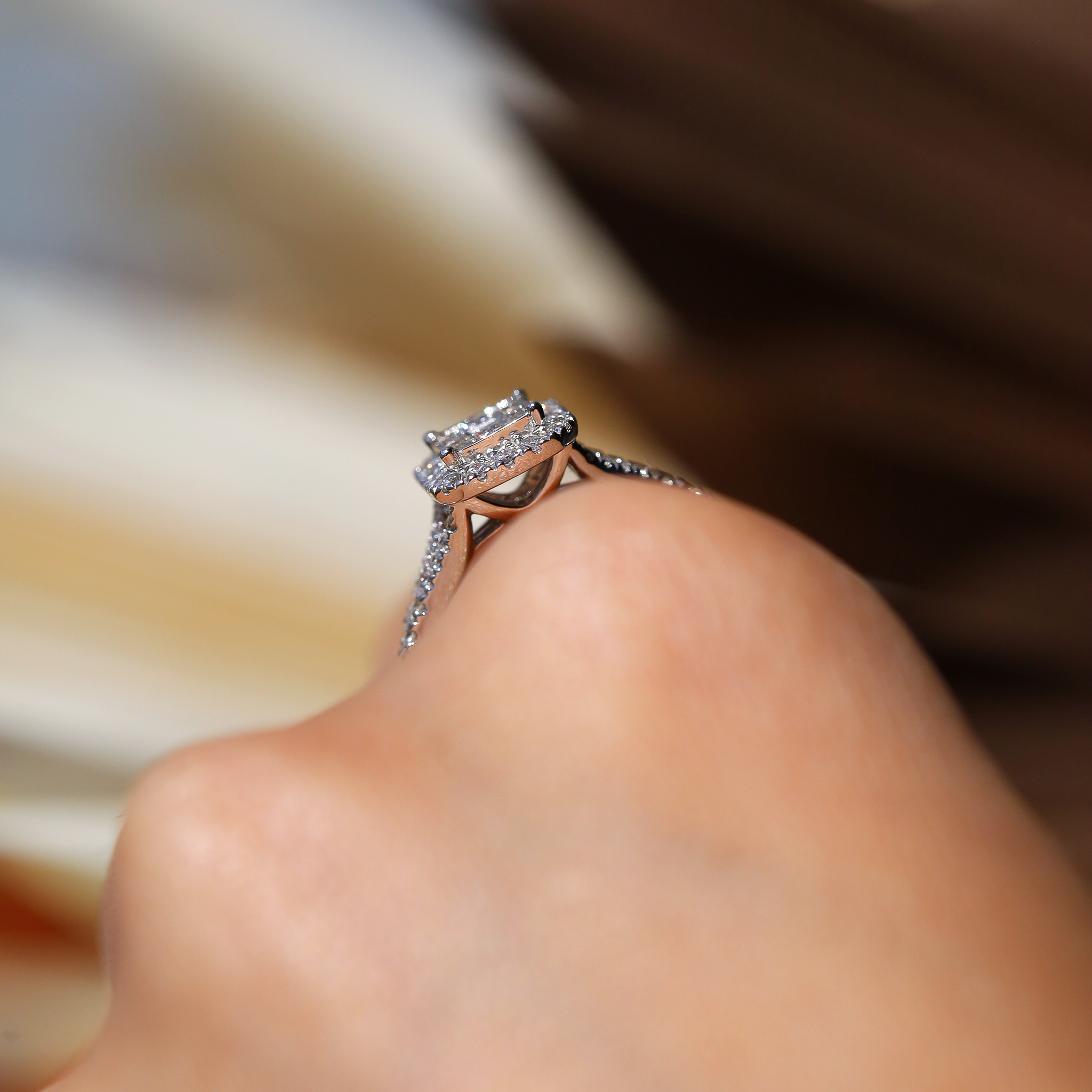 WHITE DIAMOND CLUSTER RING