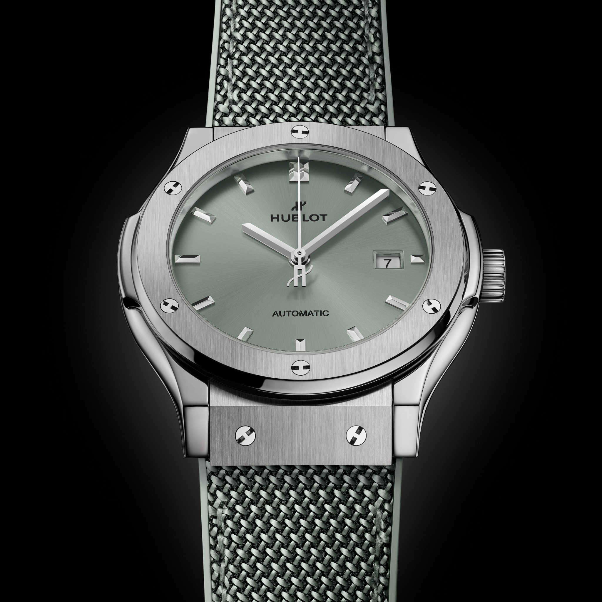 CLASSIC FUSION TITANIUM GREEN
