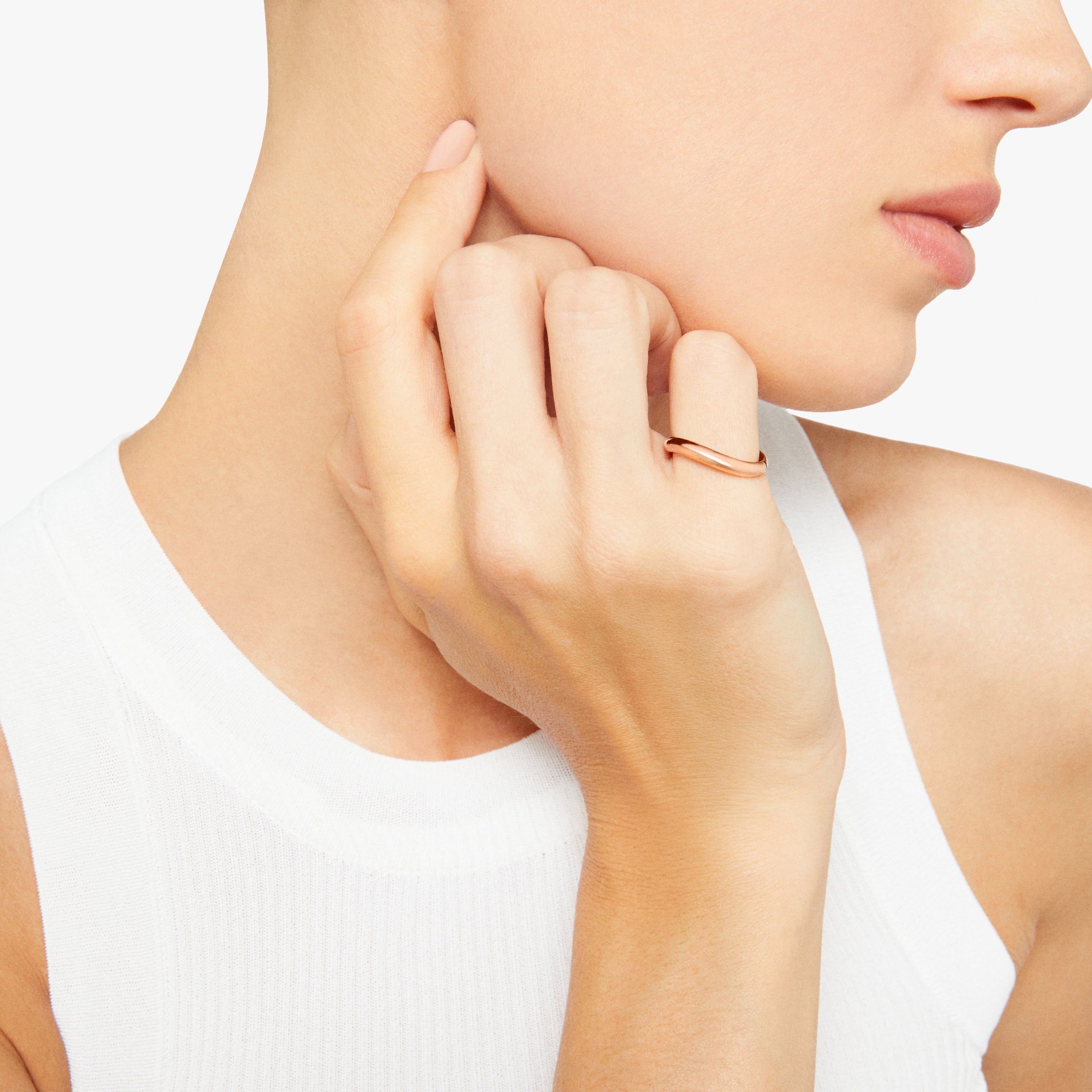 ESSENTIALS EARRINGS
