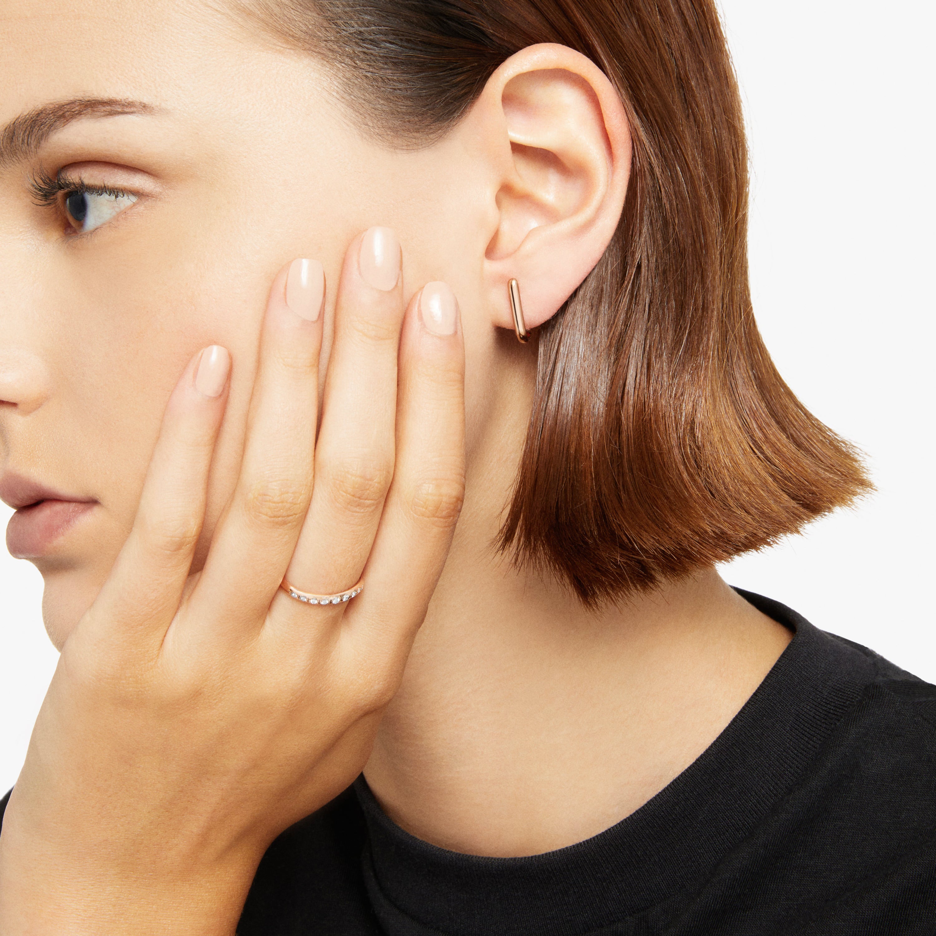 ESSENTIALS EARRING