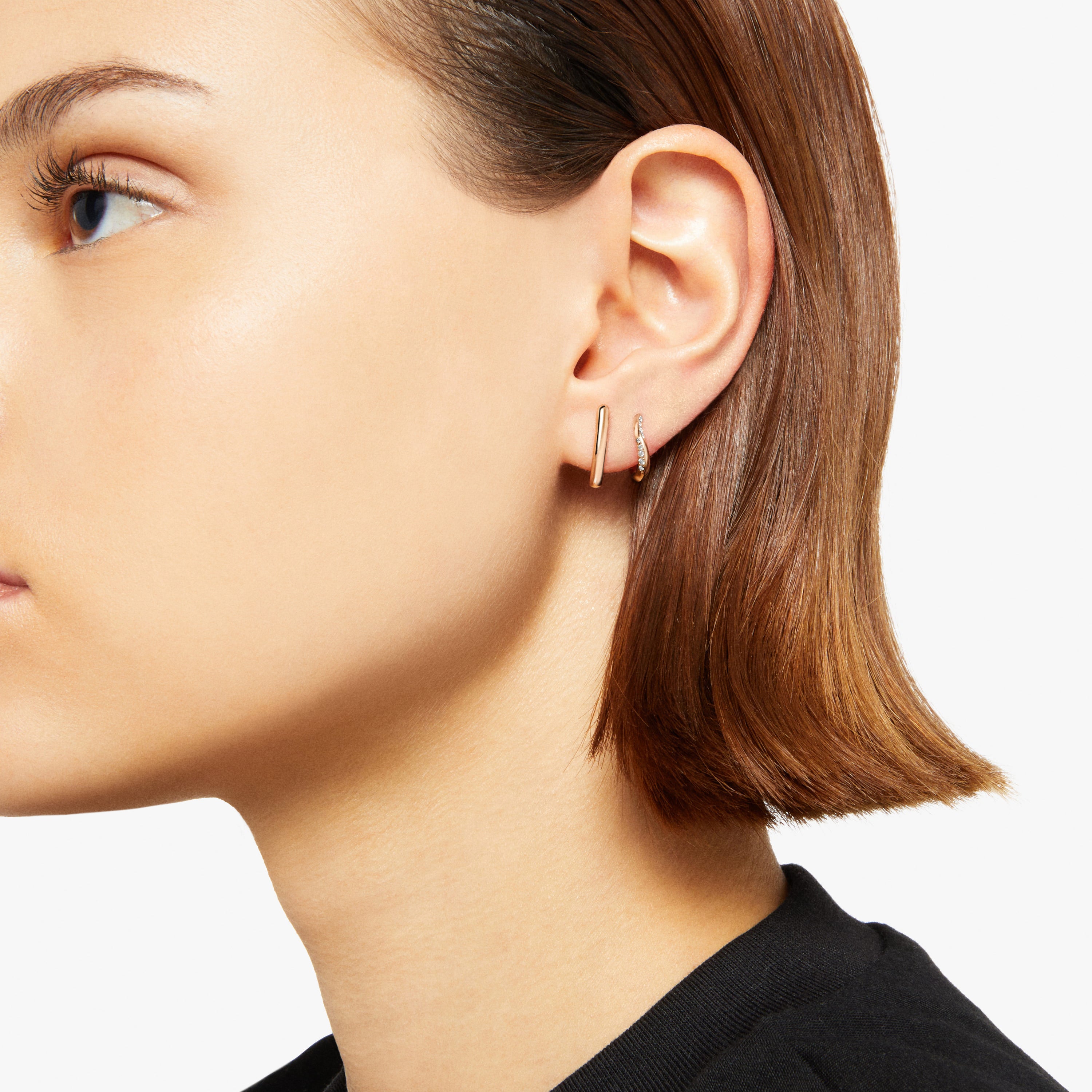 ESSENTIALS EARRING