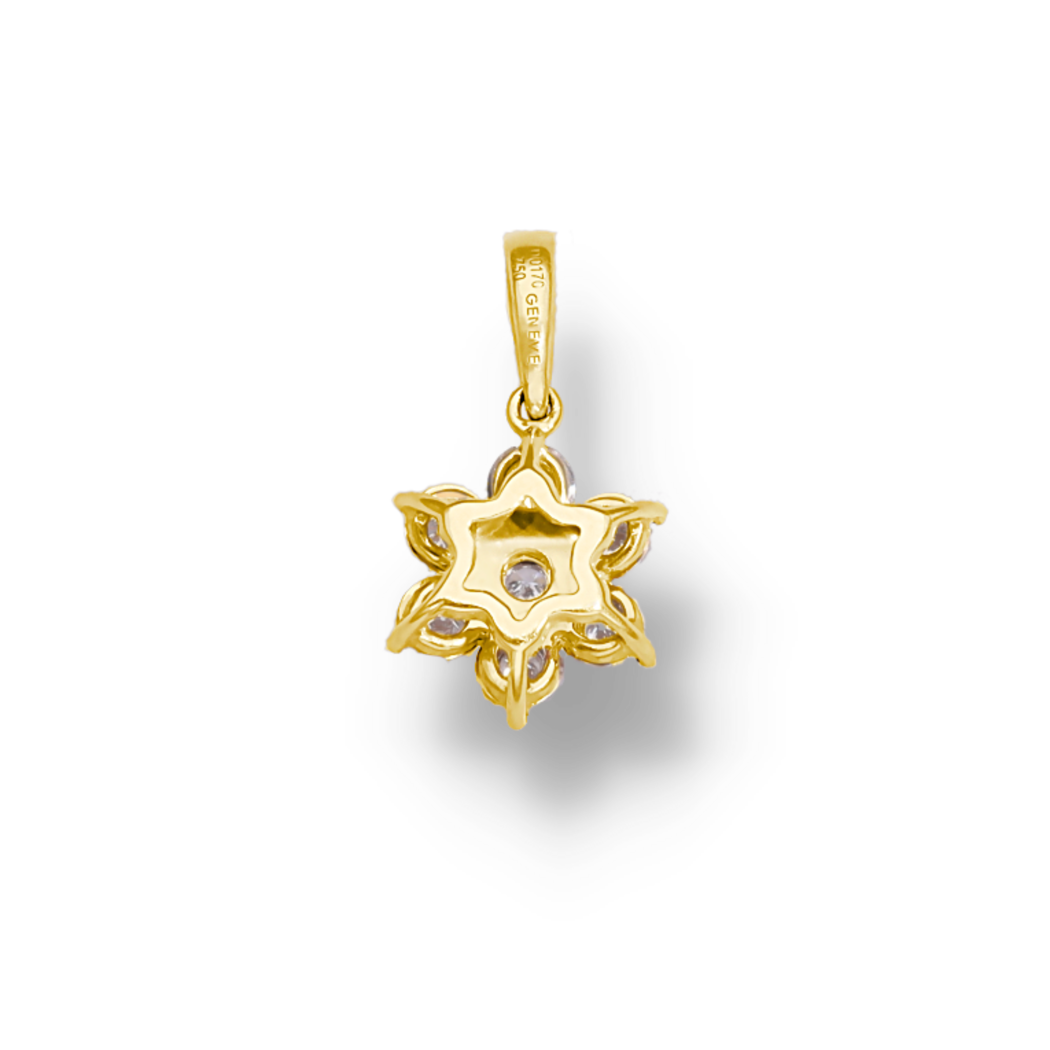 WHITE DIAMOND CLUSTER PENDANT