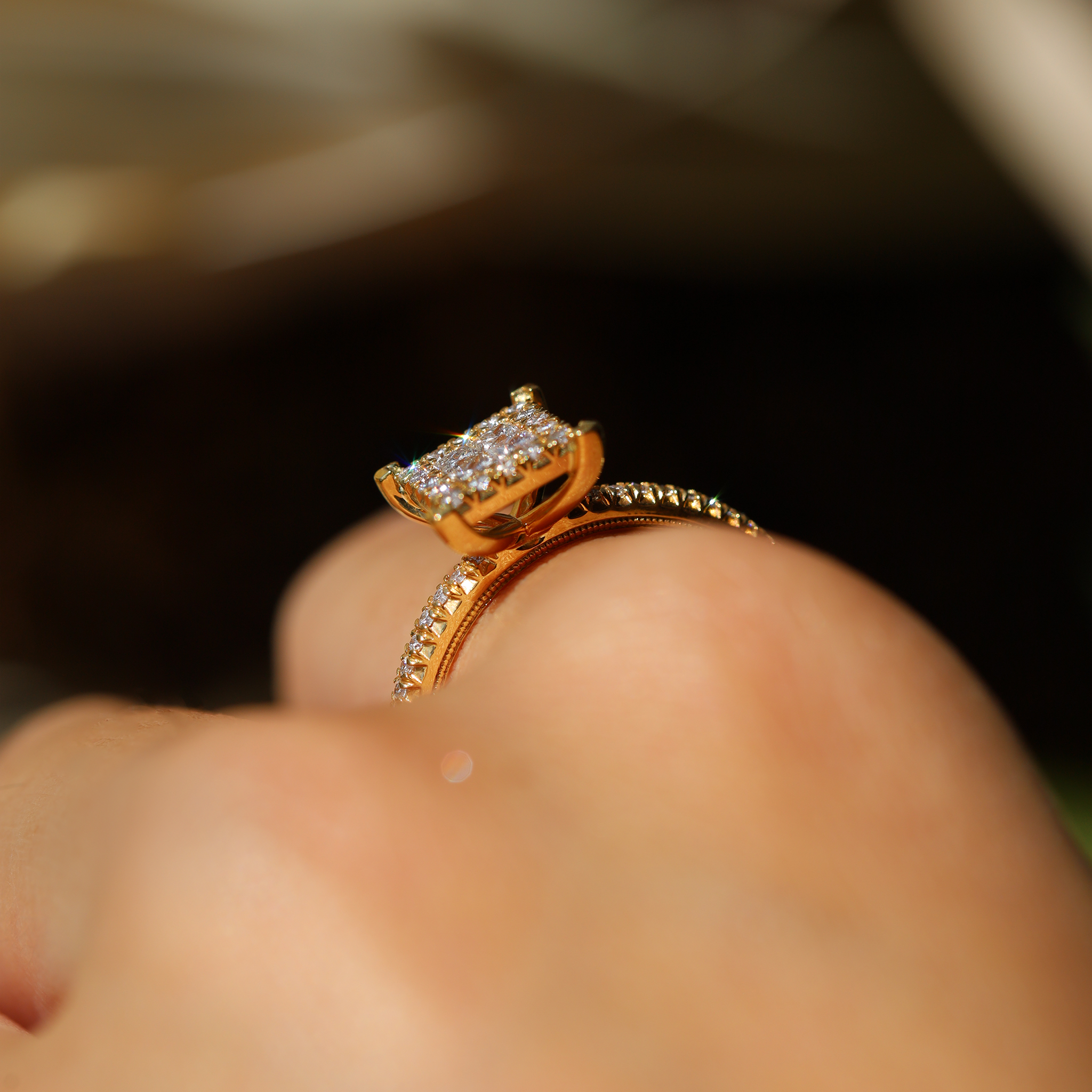 WHITE DIAMOND CLUSTER RING