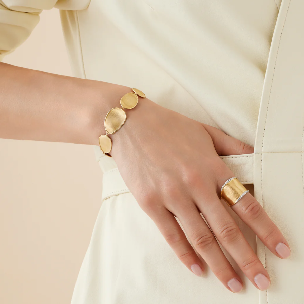 LUNARIA RING