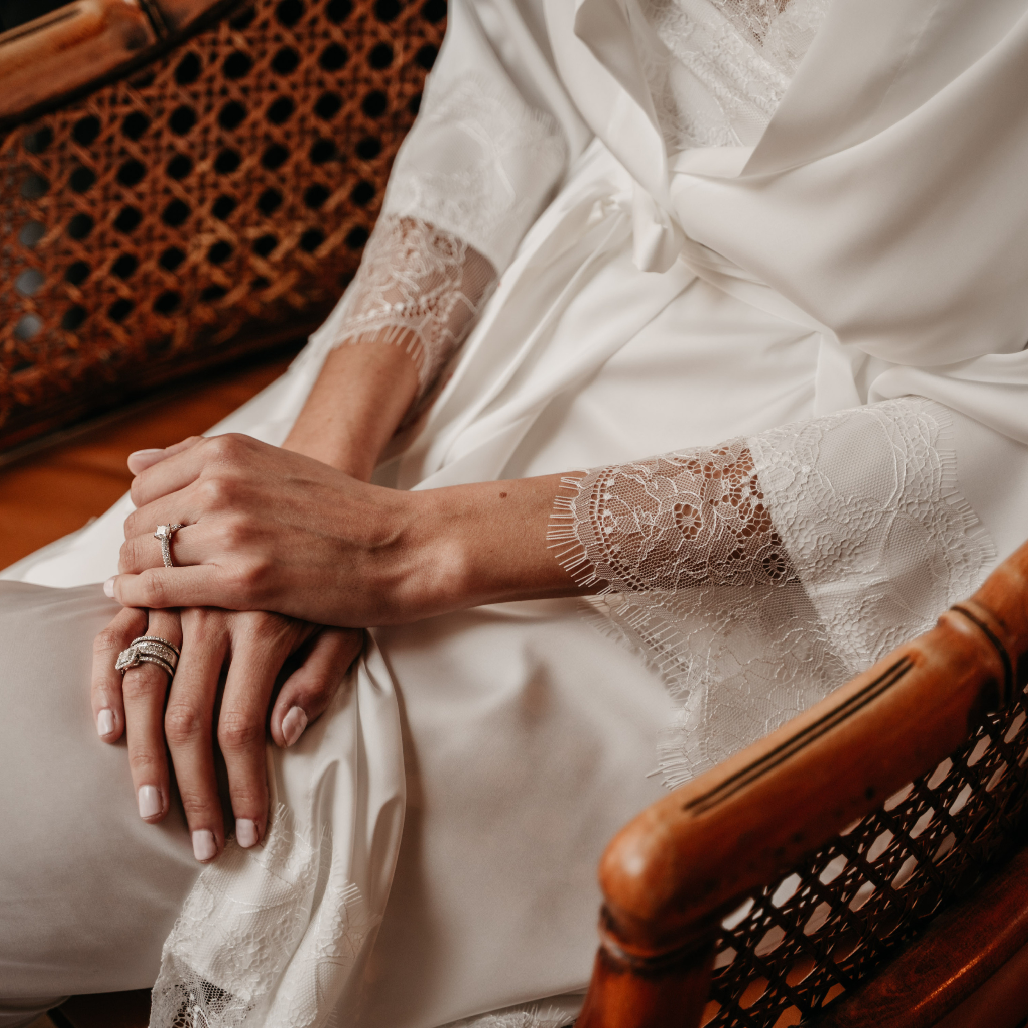 WHITE GOLD ENGAGEMENT SET