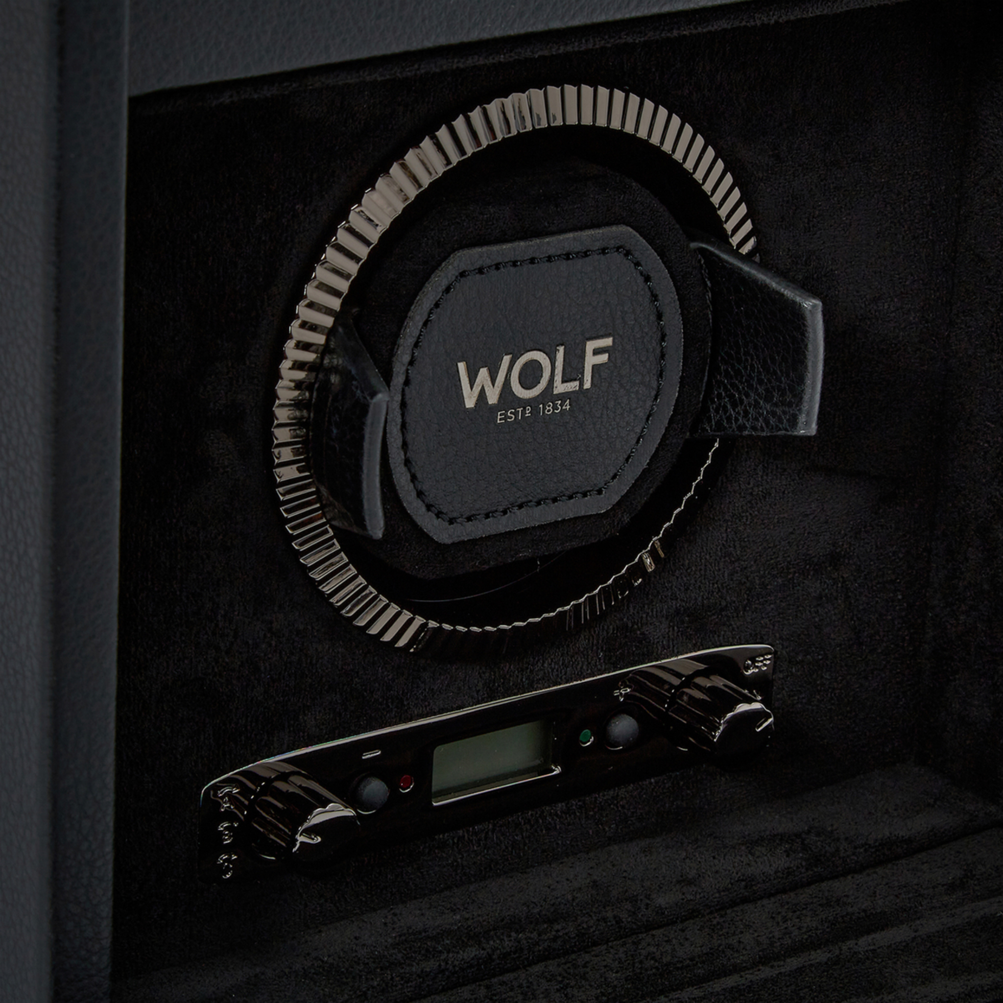 BRITISH RACING SINGLE WATCH WINDER WITH STORAGE