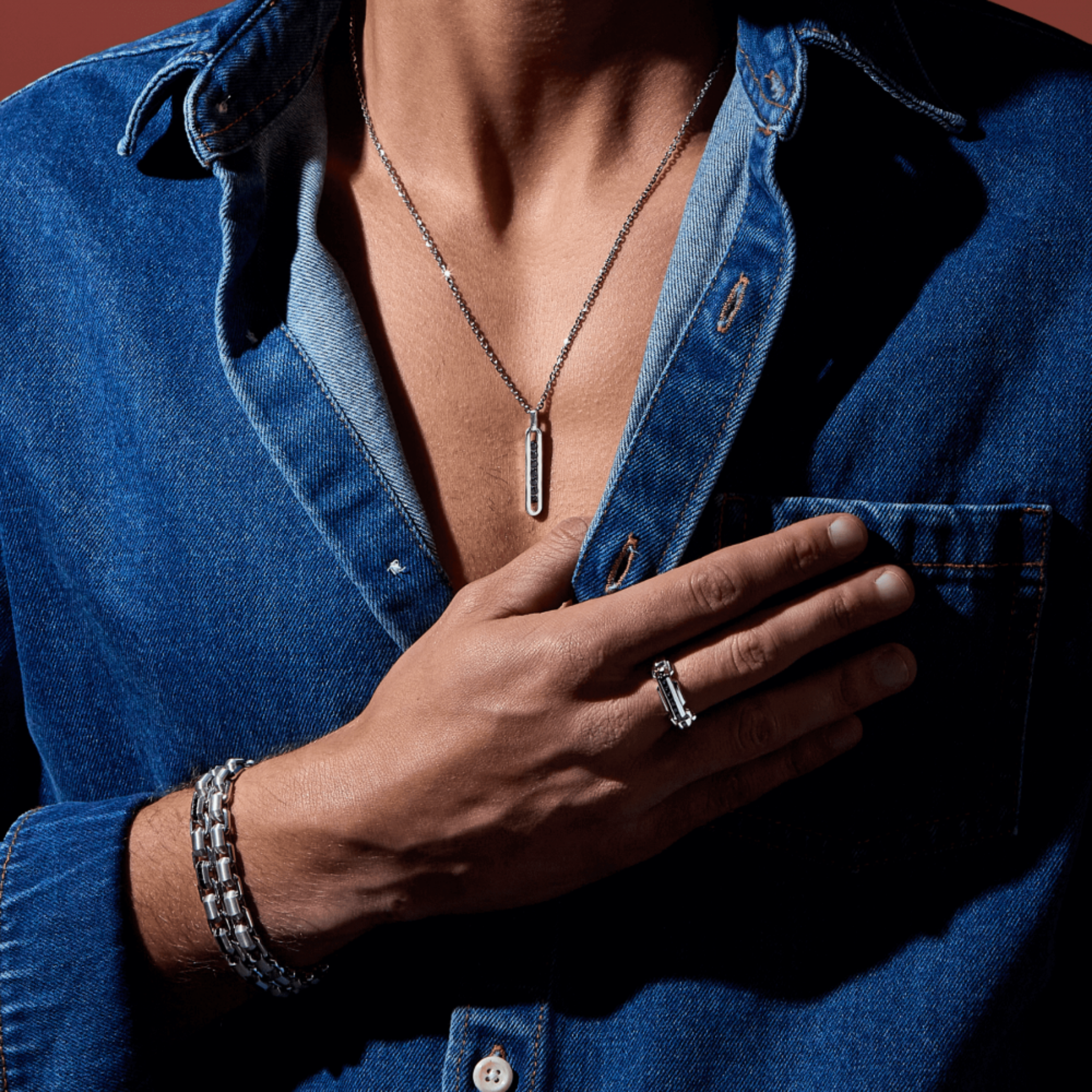 COSMOPOLITAN LUXURY NECKLACE