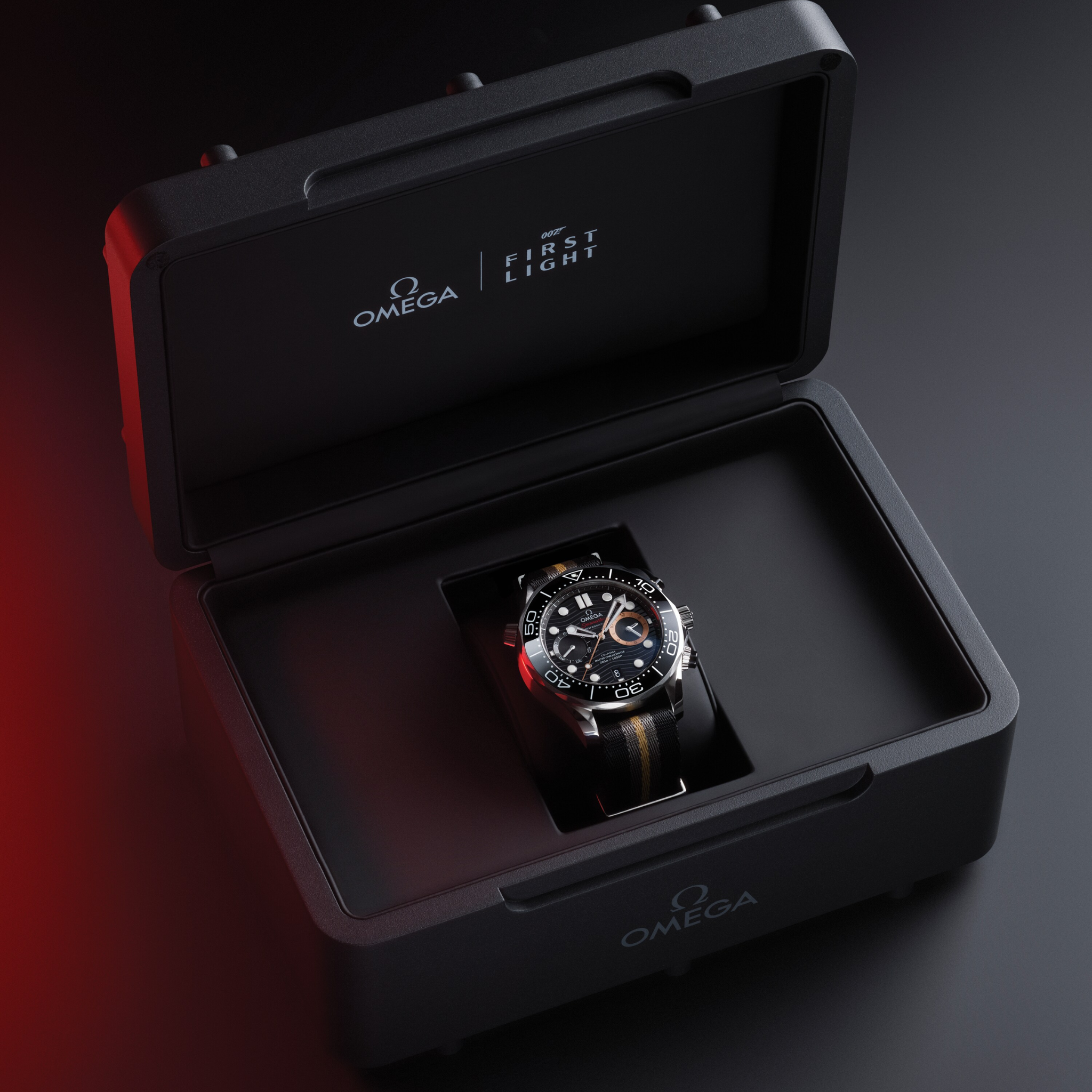 SEAMASTER DIVER 300M CO AXIAL CHRONOMETER 007 FIRST LIGHT