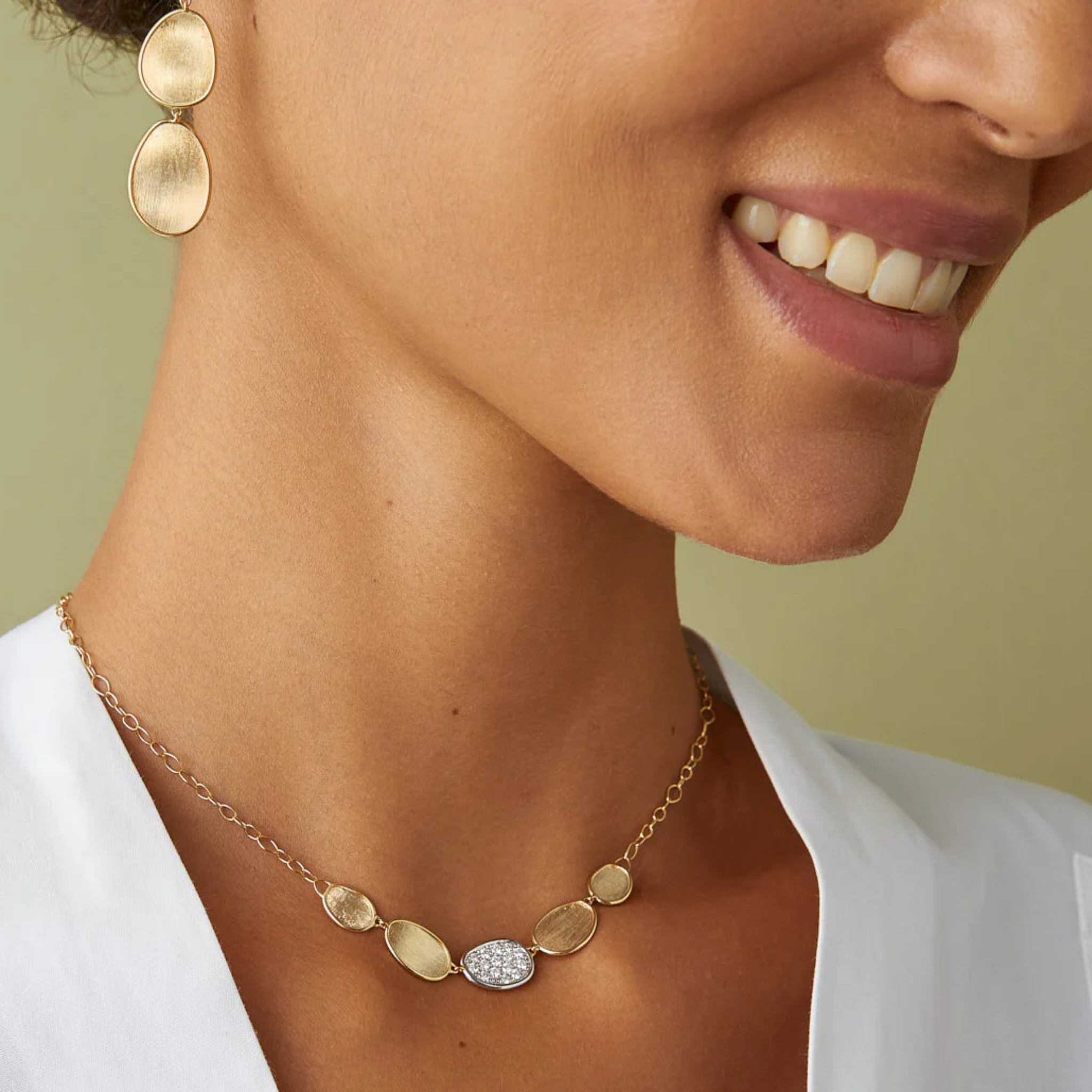 LUNARIA NECKLACE
