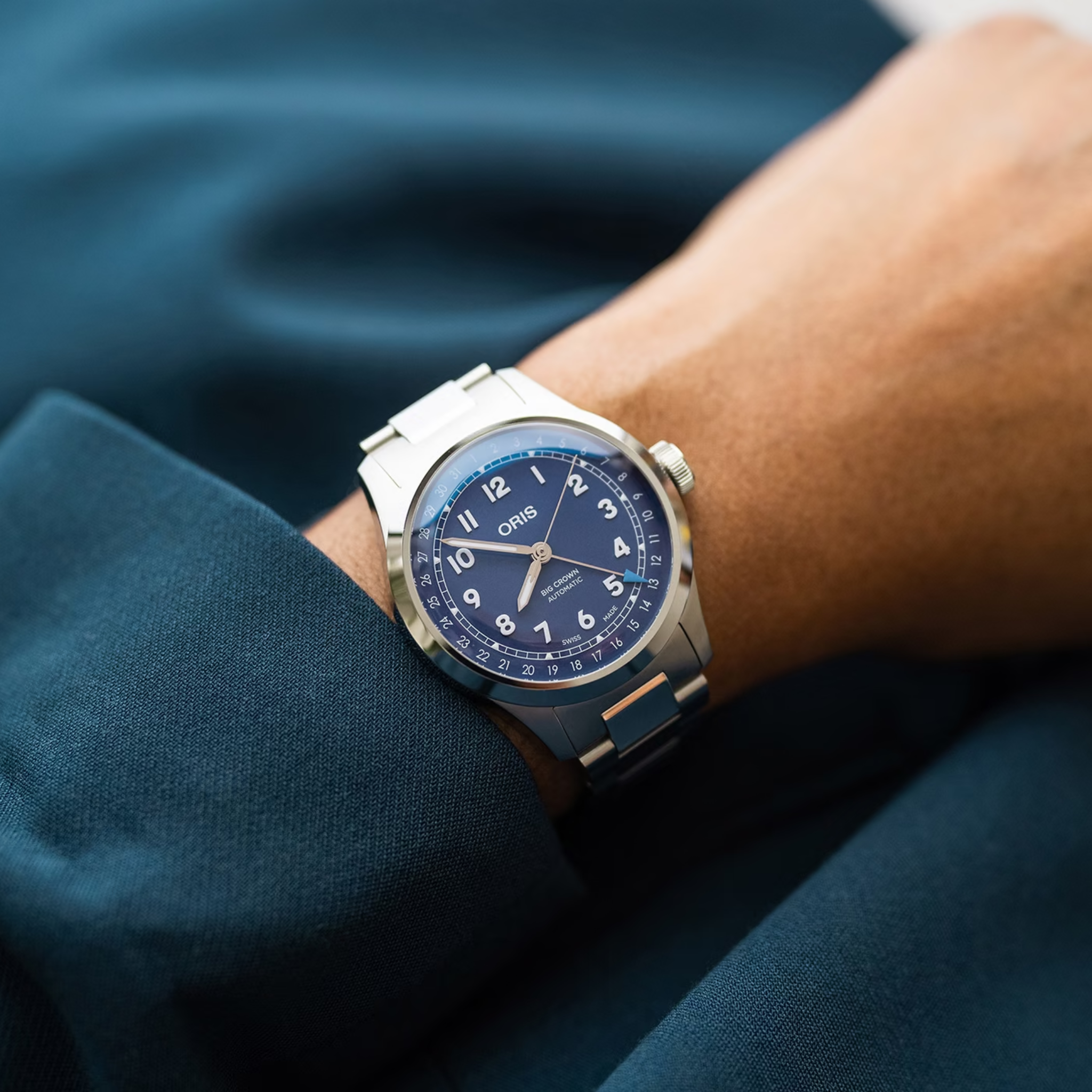 BIG CROWN POINTER DATE