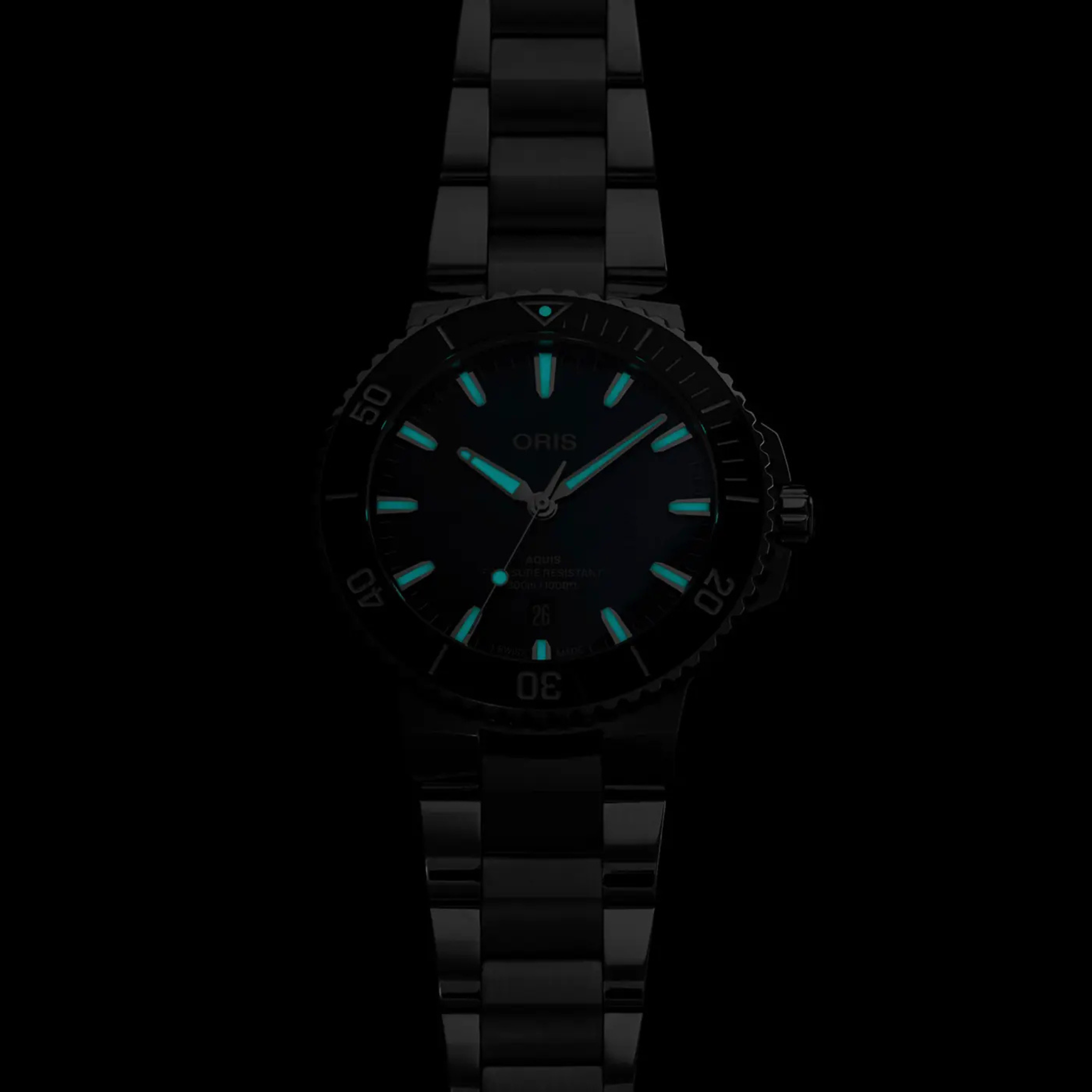 AQUIS DATE AUTOMATIC 43.5MM