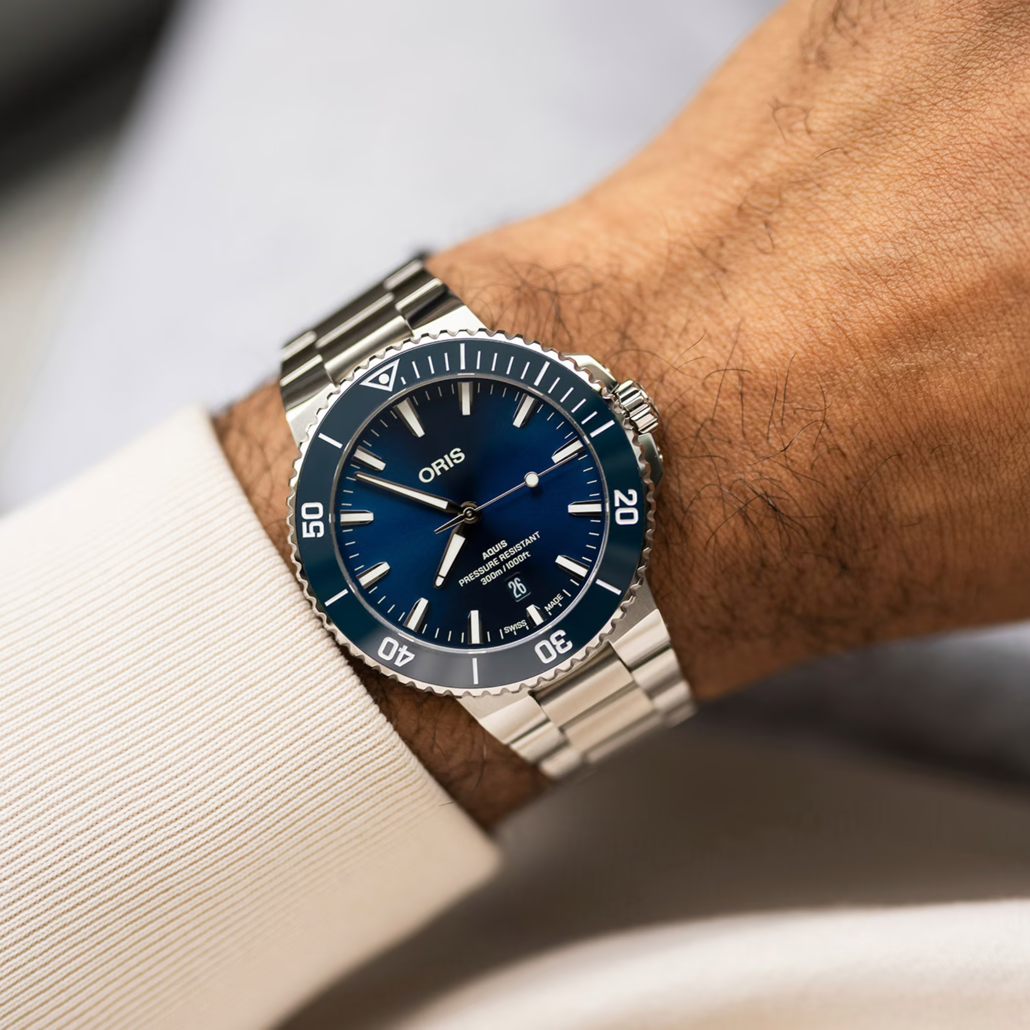 AQUIS DATE AUTOMATIC 43.5MM