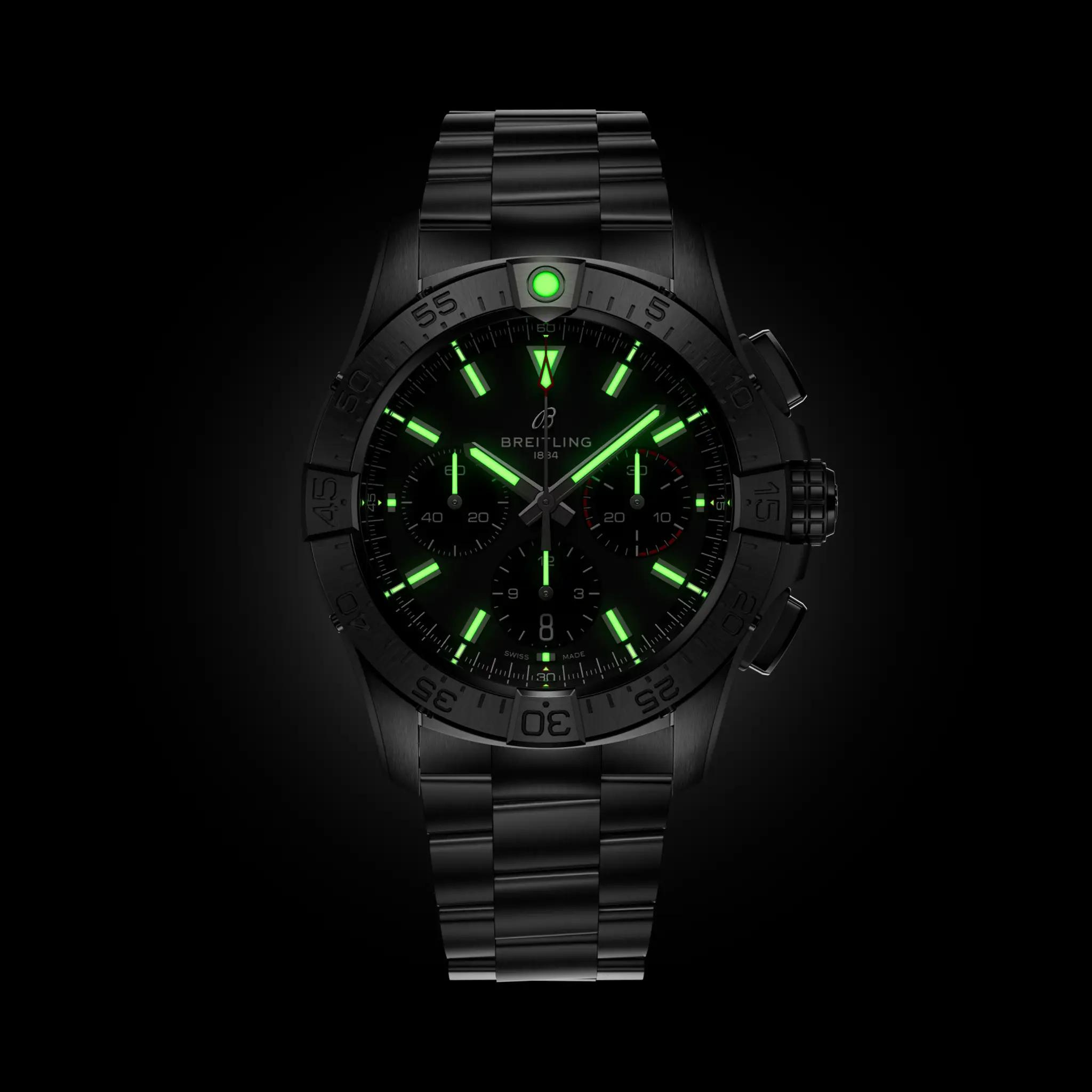 SUPER AVENGER B01 CHRONOGRAPH 46