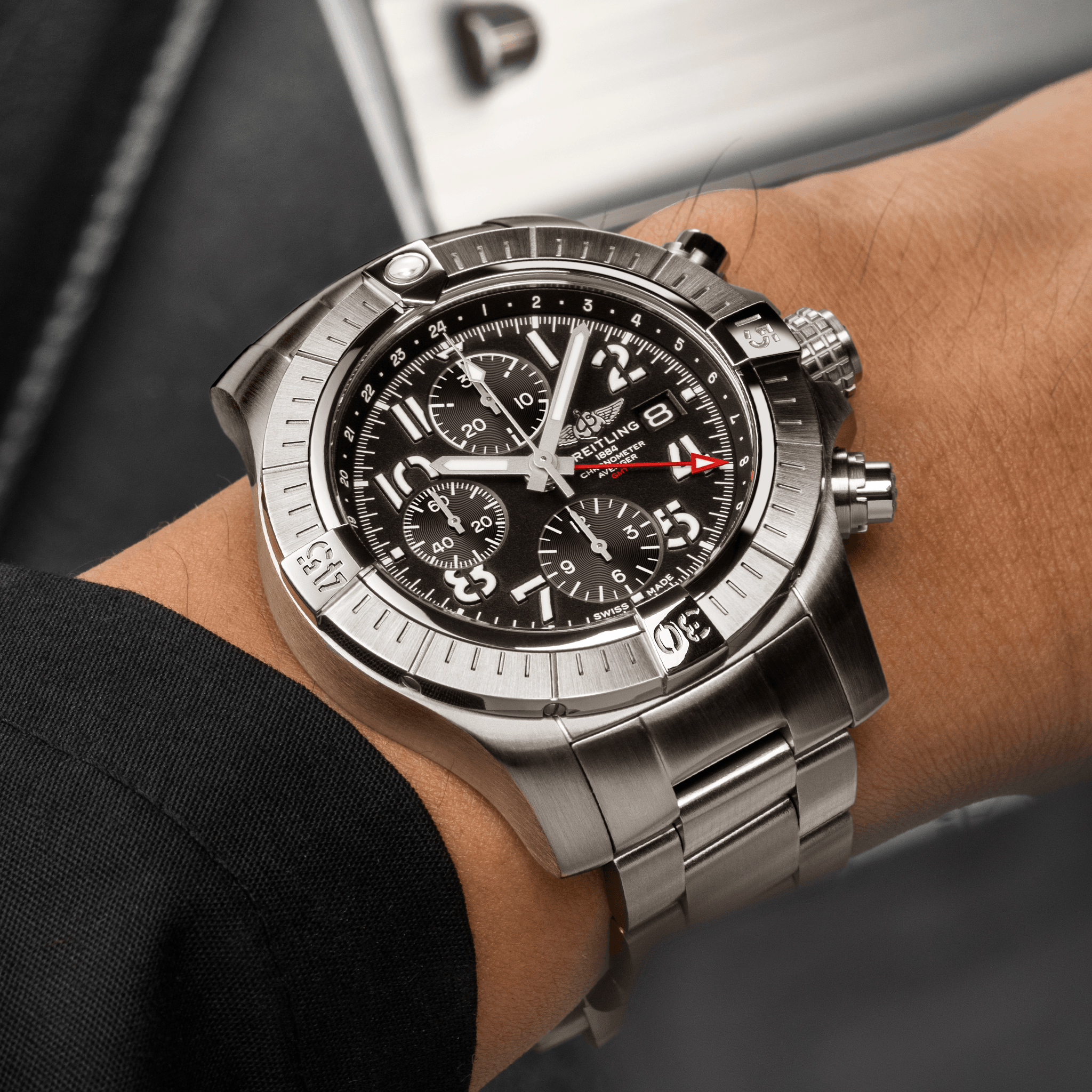 AVENGER CHRONOGRAPH GMT 45