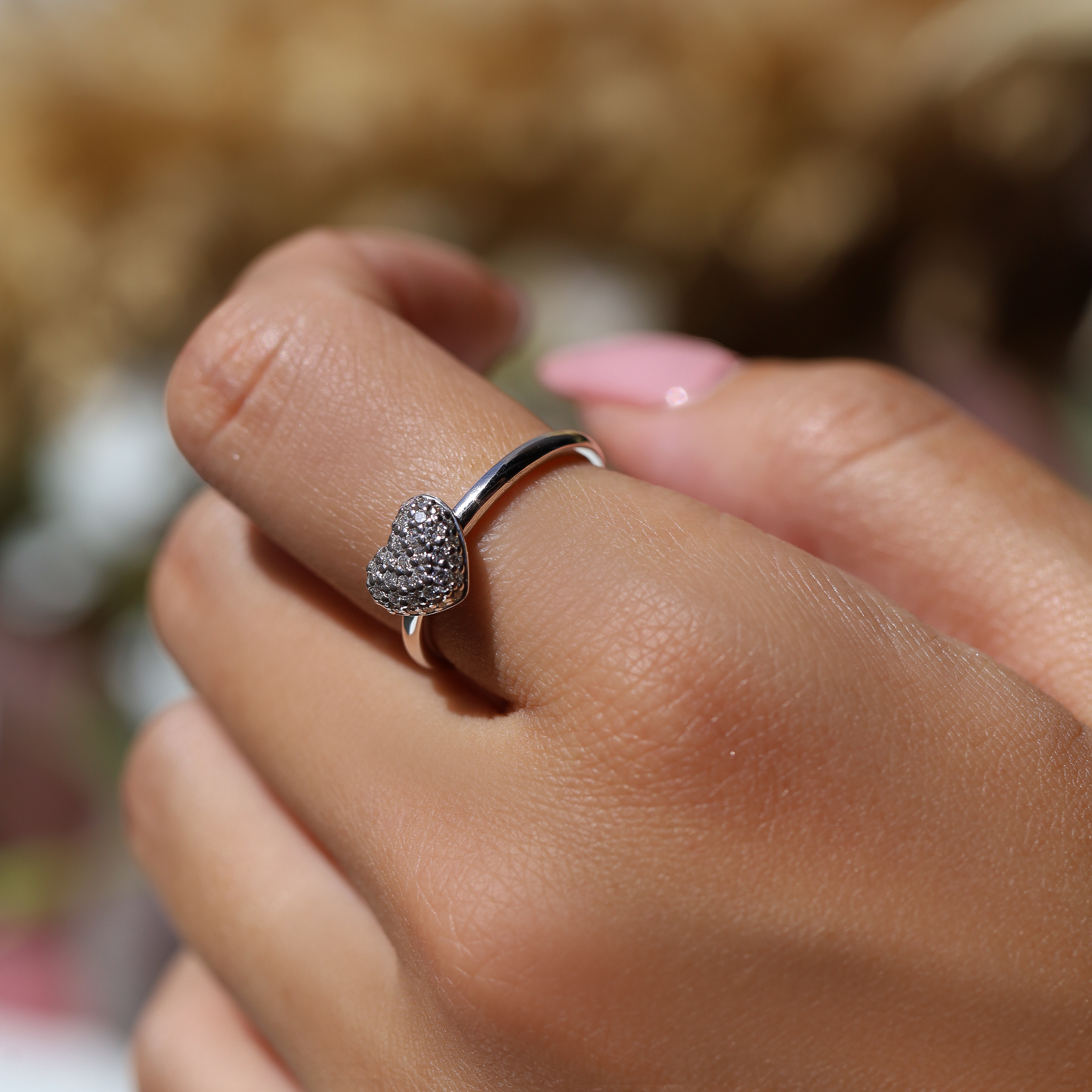 WHITE DIAMOND HEART RING