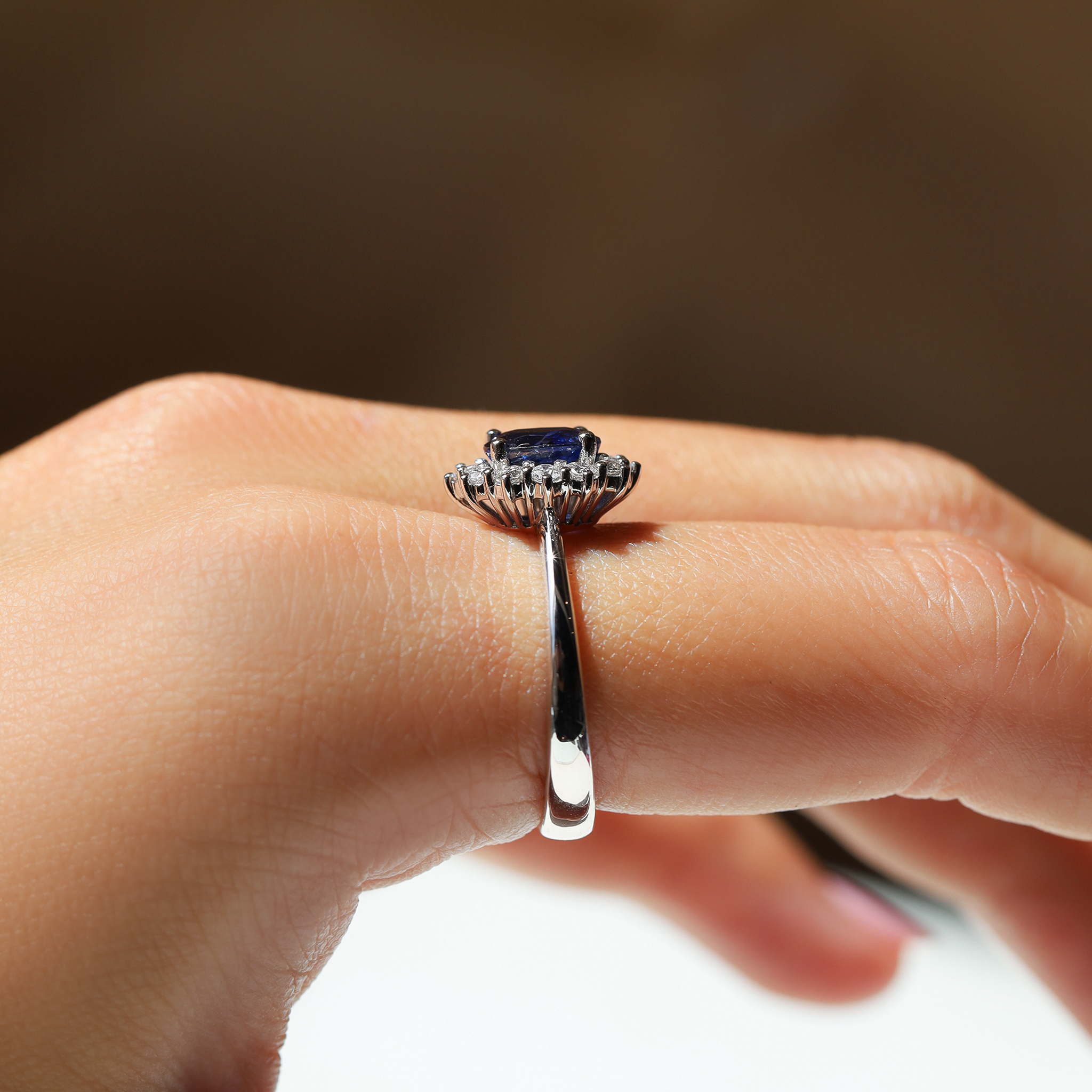 WHITE GOLD HALO RING
