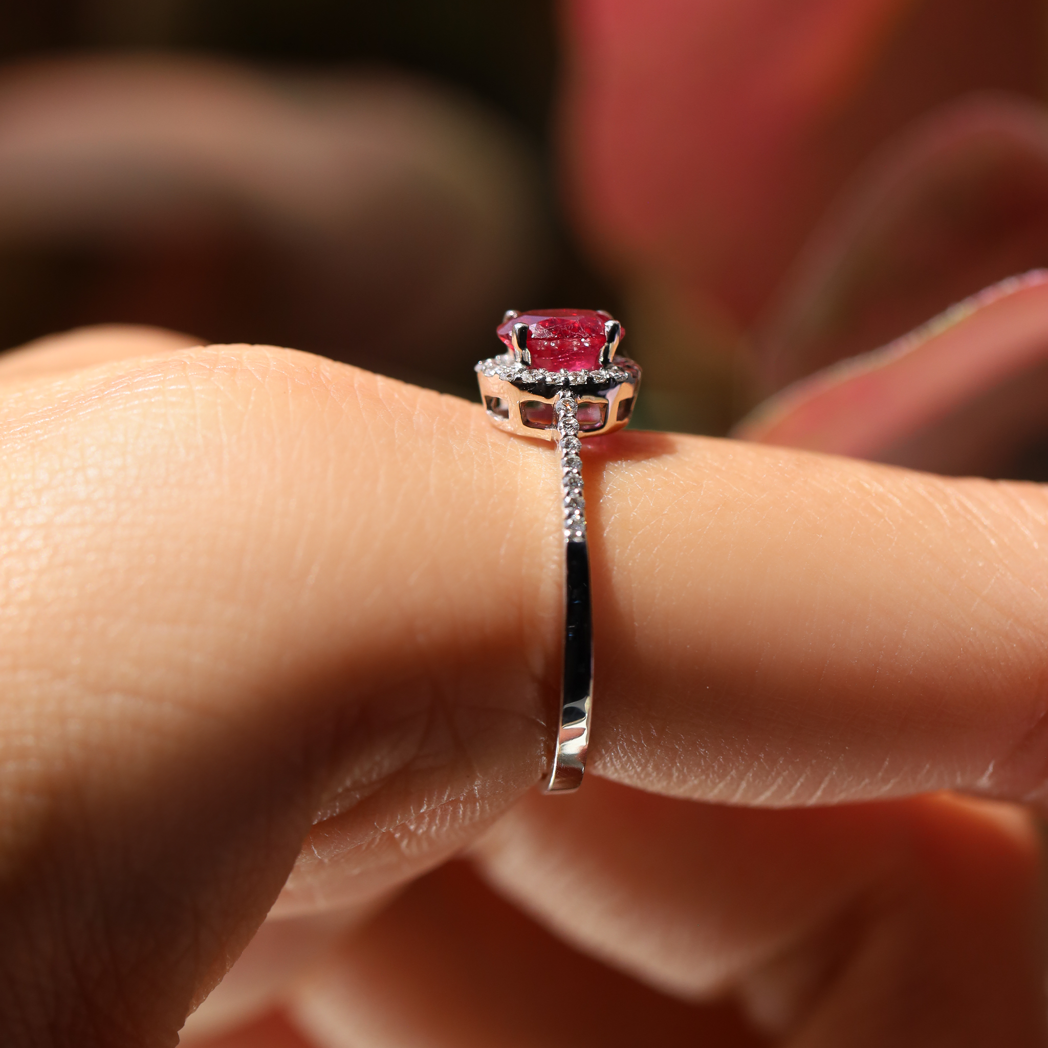 HALO ENGAGEMENT RING