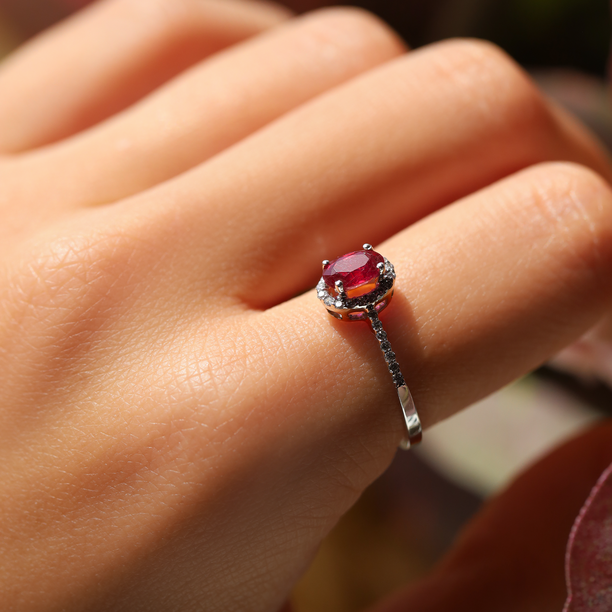 HALO ENGAGEMENT RING