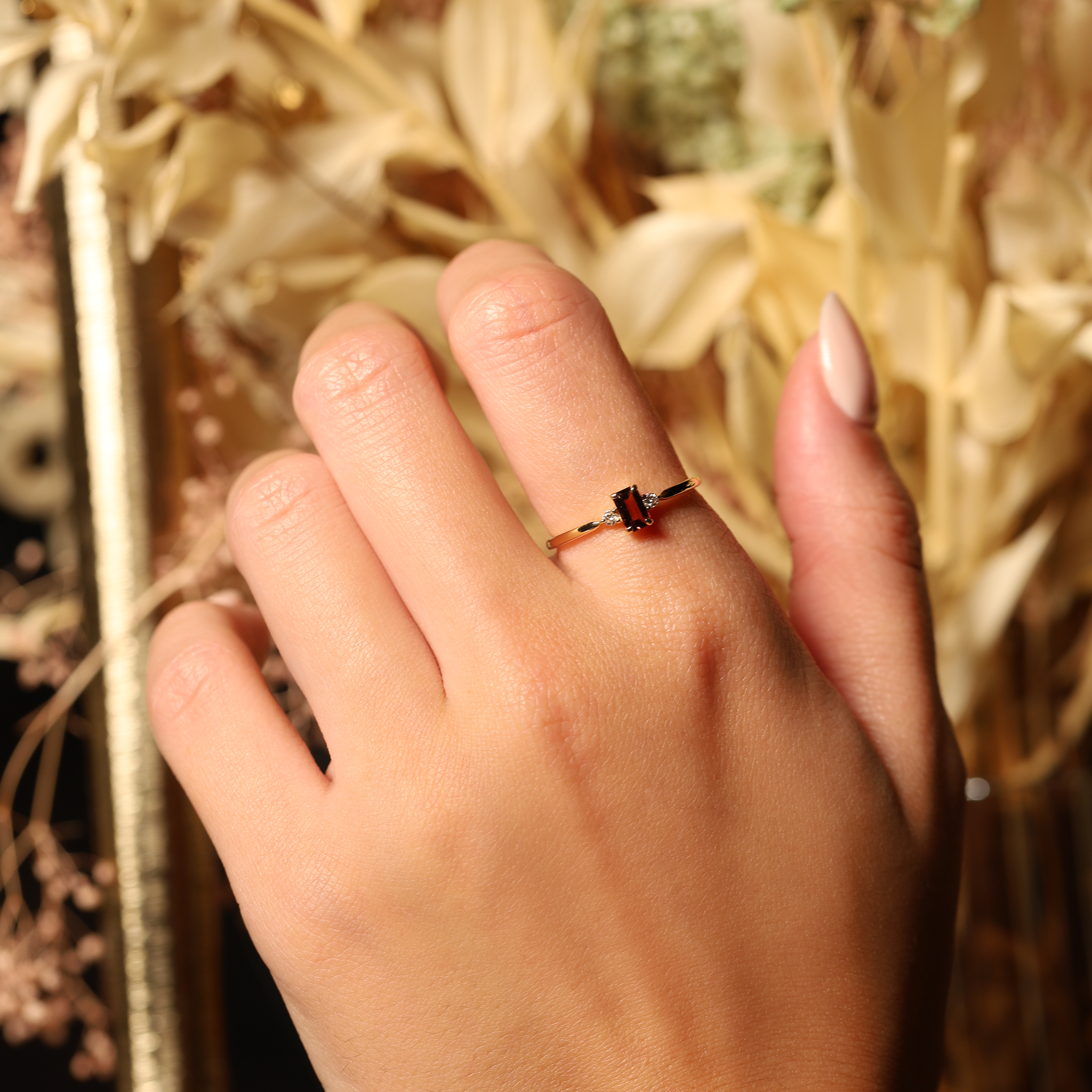NATURAL COLORS SOLITAIRE RING