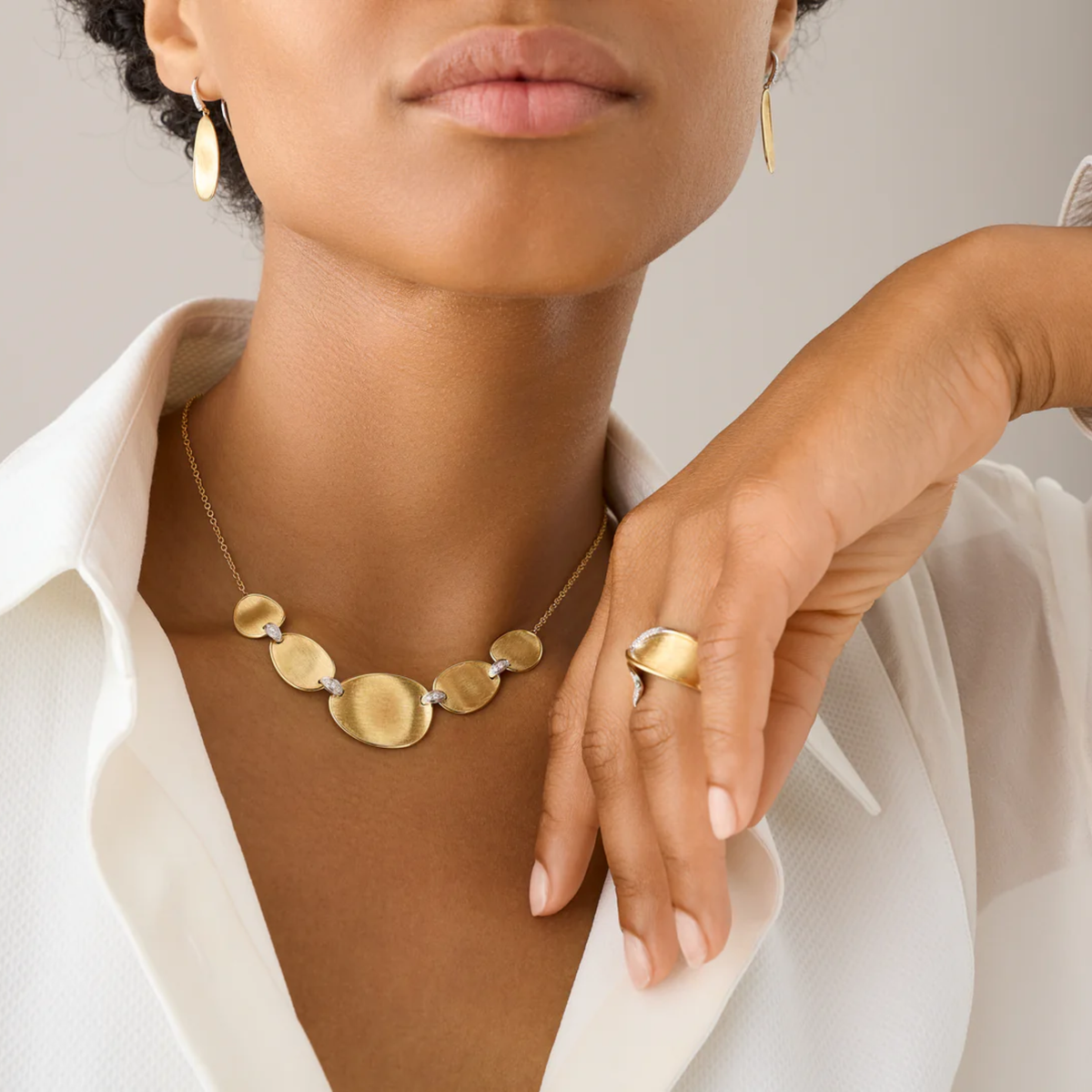LUNARIA NECKLACE