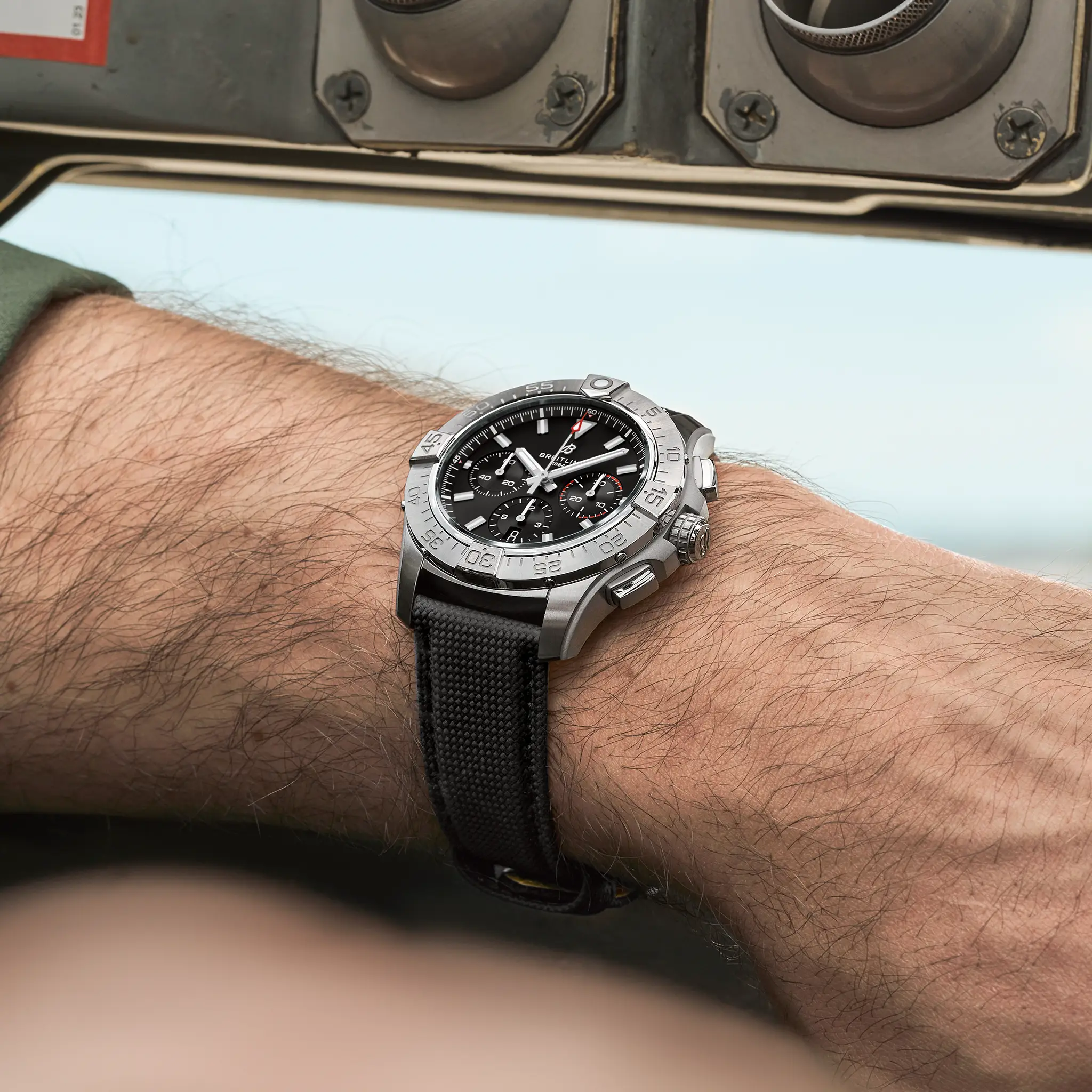 AVENGER B01 CHRONOGRAPH